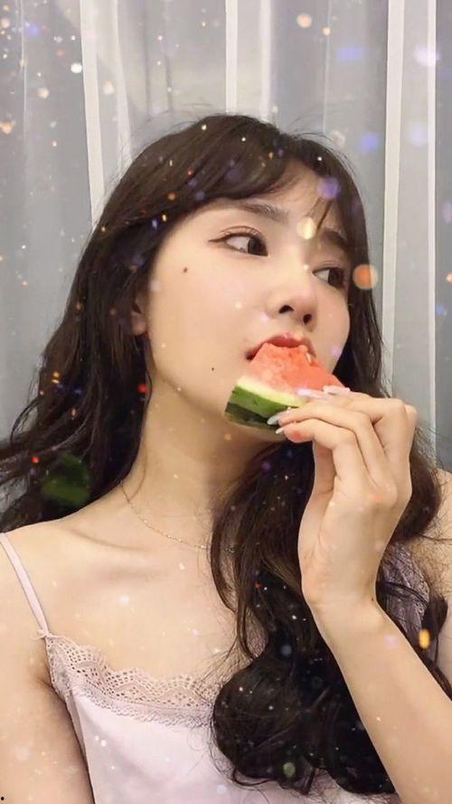 娱乐吃瓜酱喜欢的人,Papi酱的拼搏与坚持