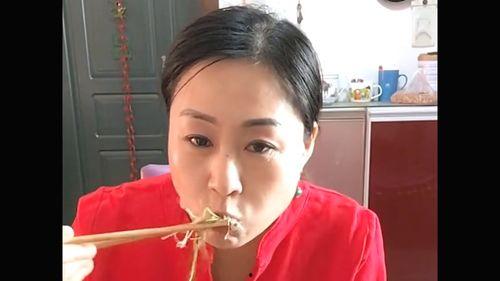 娱乐吃瓜酱东北人,娱乐吃瓜酱的崛起之路