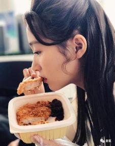 娱乐吃瓜酱蓝莓视频,娱乐吃瓜酱带你揭秘娱乐圈幕后故事