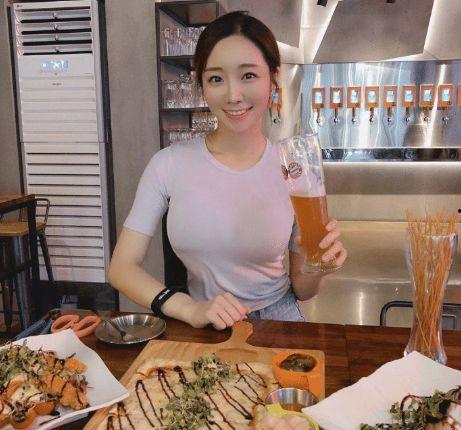 娱乐吃瓜酱衣服图片,揭秘娱乐界明星们的潮流衣橱