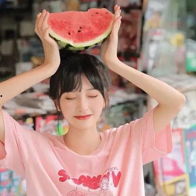 娱乐吃瓜的头像女生可爱,可爱女生带你领略娱乐吃瓜乐趣
