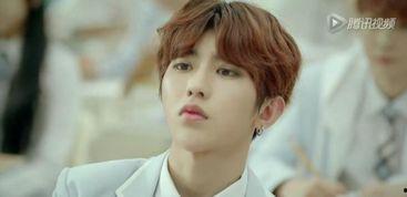 娱乐吃瓜蔡徐坤,从娱乐吃瓜到现象级偶像的蜕变之路