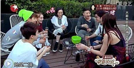 娱乐圈吃瓜围观,吃瓜围观，揭秘明星幕后故事